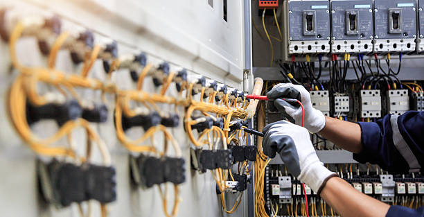 Professional Electrician technician working in Williamston, MI